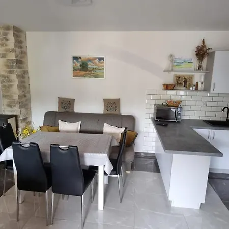 Apartman Dom Nad Jeziorem Wiejskim