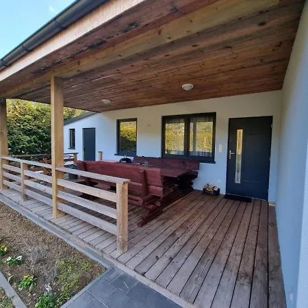 Apartman Dom Nad Jeziorem Wiejskim *