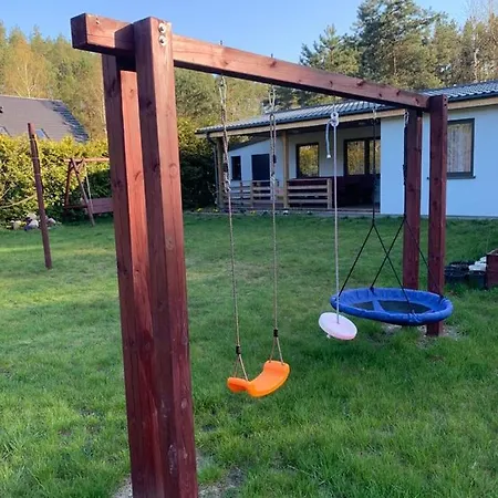 Dom Nad Jeziorem Wiejskim Apartman *