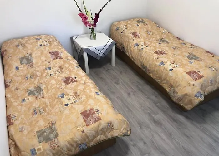 Dom Nad Jeziorem Wiejskim Διαμέρισμα Lakie (Bytow)