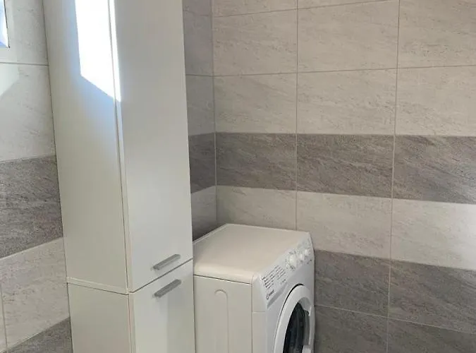 Dom Nad Jeziorem Wiejskim شقة