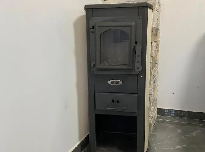 Dom Nad Jeziorem Wiejskim *